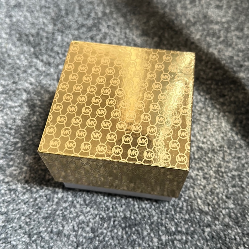 Michael Kors silver tone bangle bracelet - Picture 3 of 9